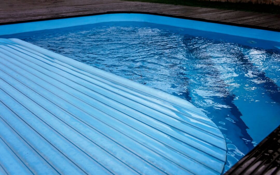 The Pros and Cons of Automatic Pool Covers